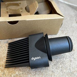 Dyson Supersonic Wide Tooth Comb and Flyaway Attachment